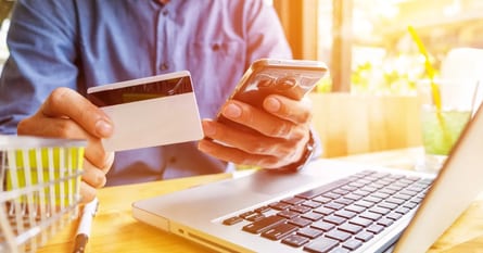 Podatek od sprzedaży online: od jakiej kwoty i jaki podatek zapłacić